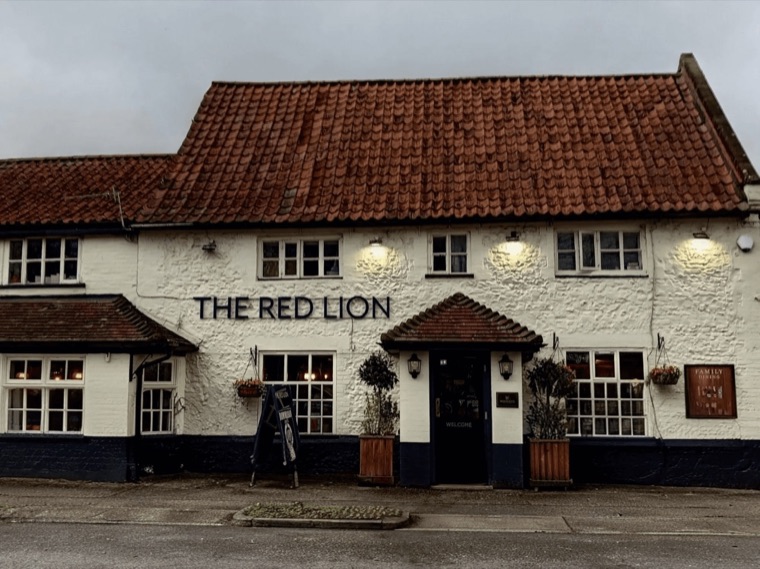 The Red Lion, Drayton